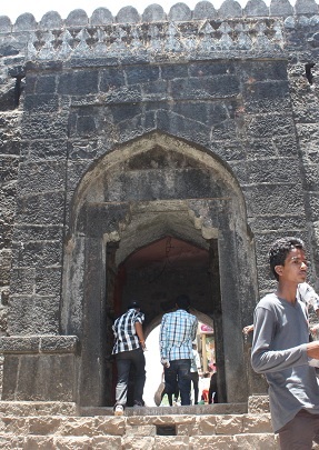 Pratapgad Entrance